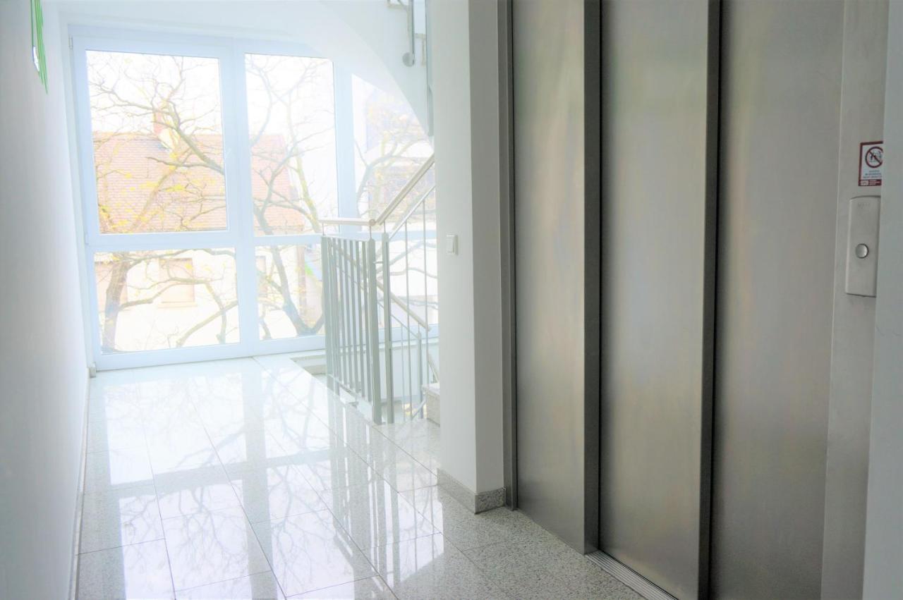 Mein Apartment, Stars Mit Balkon Und Klima Fuer Bis Zu 4 Personen فرانكنتال المظهر الخارجي الصورة
