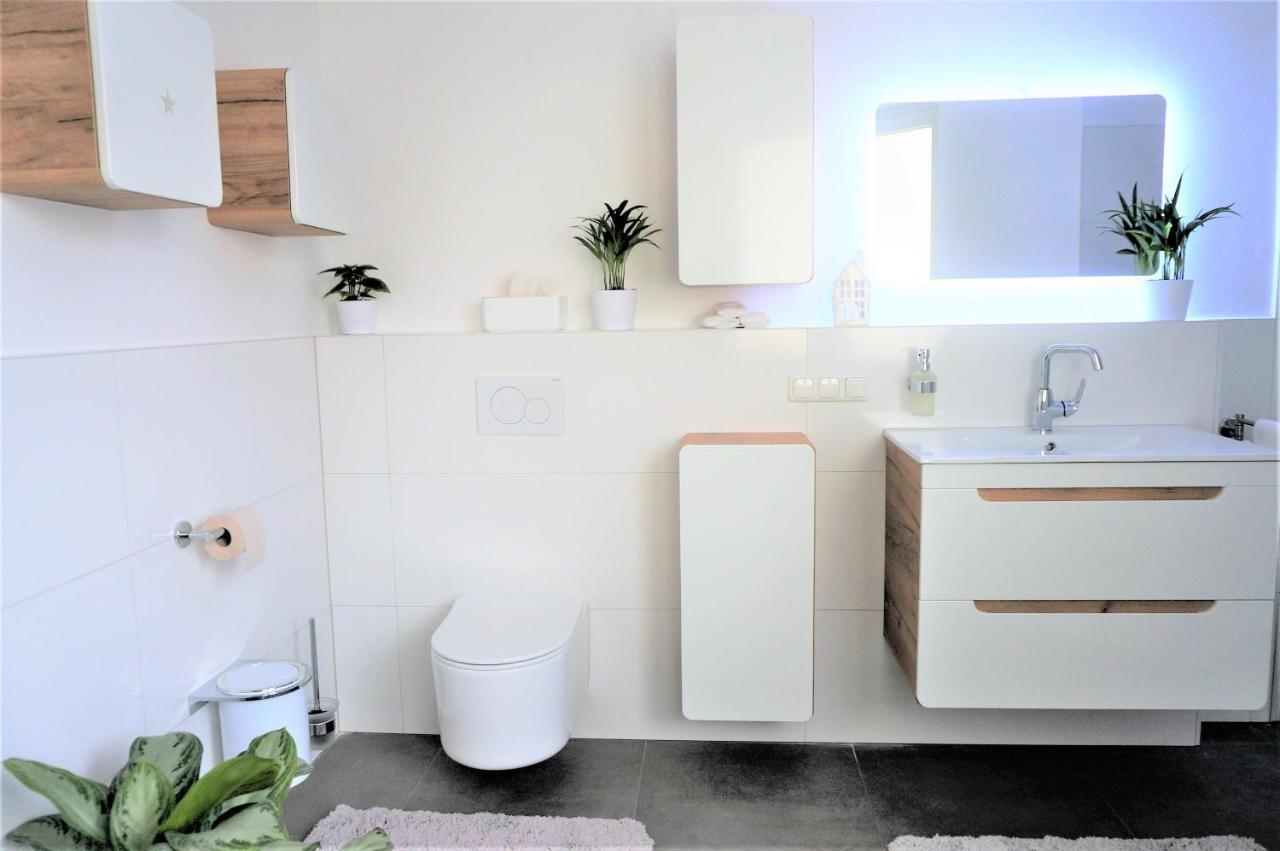 Mein Apartment, Stars Mit Balkon Und Klima Fuer Bis Zu 4 Personen فرانكنتال المظهر الخارجي الصورة